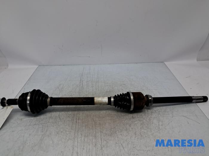 Gebruikte Steekas rechts-voor Peugeot 308 (L3/L8/LB/LH/LP) 1.6 16V THP Prijs € 99,99 Margeregeling aangeboden door Maresia Parts
