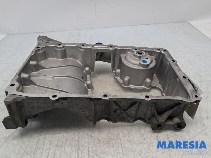 Gebruikte Carterpan Peugeot 208 I (CA/CC/CK/CL) 1.2 Vti 12V PureTech Prijs € 49,00 Margeregeling aangeboden door Maresia Parts