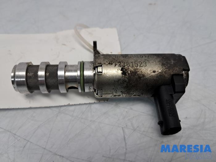 Gebruikte Oliedruk Schakelaar Peugeot 308 (L3/L8/LB/LH/LP) 1.2 12V e-THP PureTech 130 Prijs € 30,00 Margeregeling aangeboden door Maresia Parts