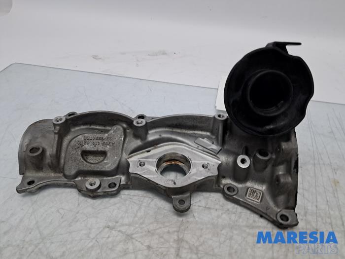 Gebruikte Kleppendeksel Renault Scénic IV (RFAJ) 1.3 TCE 140 16V Prijs € 99,99 Margeregeling aangeboden door Maresia Parts
