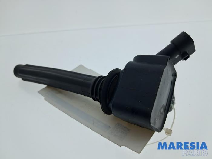 Gebruikte Bobine Fiat 500X (334) 1.6 E-torq 16V Prijs € 40,00 Margeregeling aangeboden door Maresia Parts