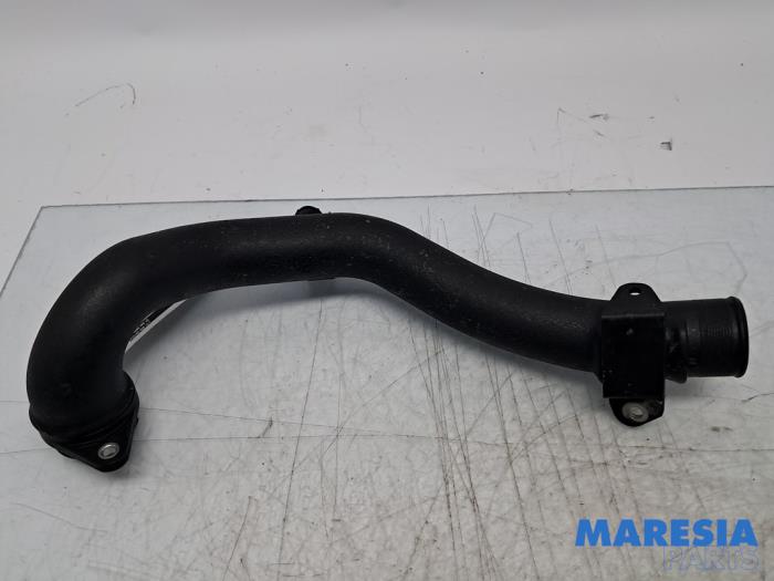Gebruikte Intercooler Buis Opel Combo 1.3 CDTI 16V Prijs € 30,25 Inclusief btw aangeboden door Maresia Parts