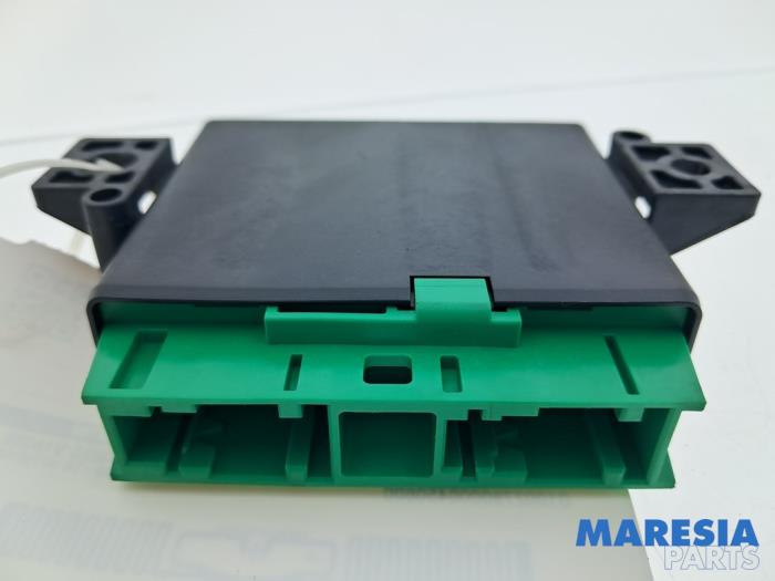 Gebruikte Module PDC Citroen Jumpy 2.0 Blue HDI 120 Prijs € 36,24 Inclusief btw aangeboden door Maresia Parts