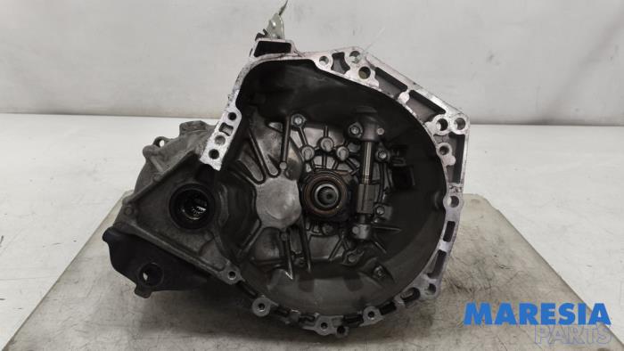 Gebruikte Versnellingsbak Peugeot 108 1.0 12V VVT-i Prijs € 279,99 Margeregeling aangeboden door Maresia Parts