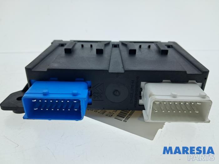 Gebruikte Bodycontrol Module Citroen C4 Grand Picasso (3A) 1.2 12V PureTech 130 Prijs € 49,95 Margeregeling aangeboden door Maresia Parts