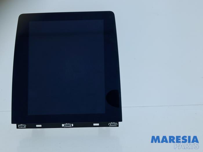 Gebruikte Display Interieur Renault Arkana (RJLL) 1.6 E-Tech 145 16V Prijs € 470,00 Inclusief btw aangeboden door Maresia Parts
