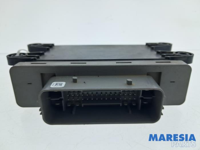 Gebruikte Computer Adblue Renault Trafic (1FL/2FL/3FL/4FL) 2.0 dCi 16V 130 Prijs € 120,94 Inclusief btw aangeboden door Maresia Parts