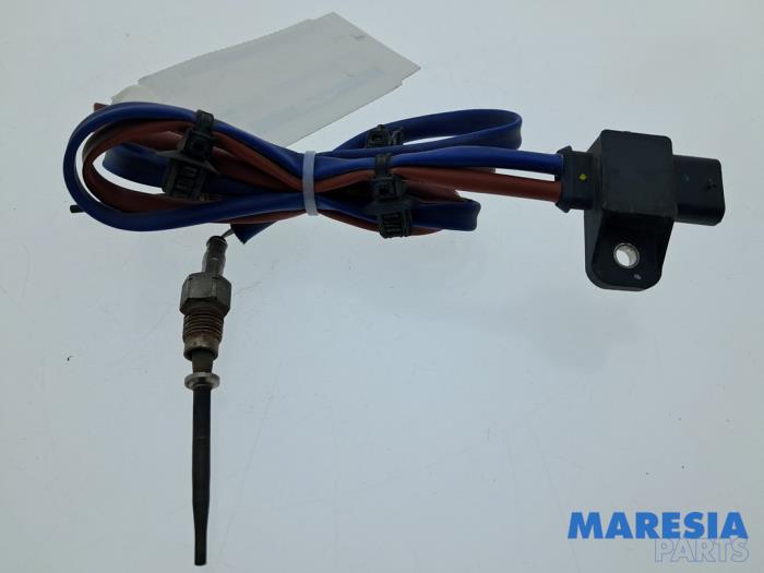 Gebruikte Uitlaat temperatuursensor Renault Trafic (1FL/2FL/3FL/4FL) 2.0 dCi 16V 130 Prijs € 83,49 Inclusief btw aangeboden door Maresia Parts