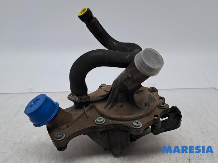 Gebruikte Waterpomp Peugeot Boxer (U9) 2.2 HDi 110 Euro 5 Prijs € 48,40 Inclusief btw aangeboden door Maresia Parts