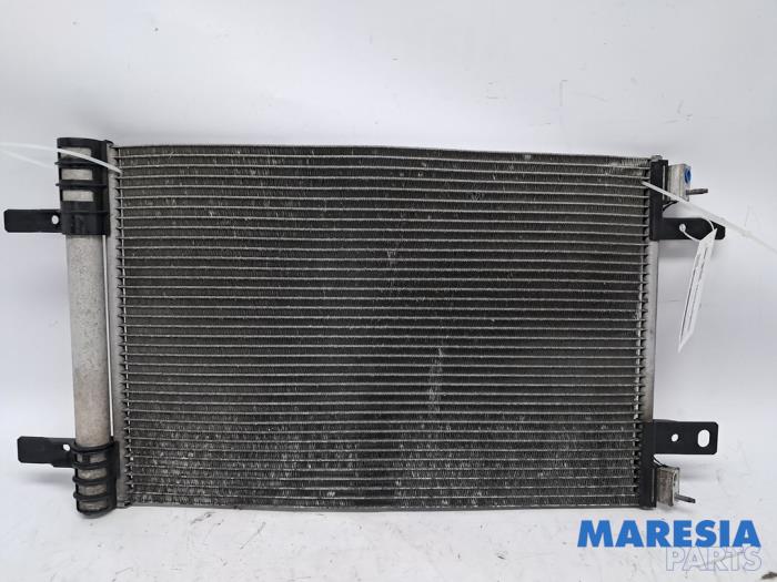 Gebruikte Airco Condensor Peugeot 308 SW (L4/L9/LC/LJ/LR) 1.6 BlueHDi 120 Prijs € 75,00 Margeregeling aangeboden door Maresia Parts