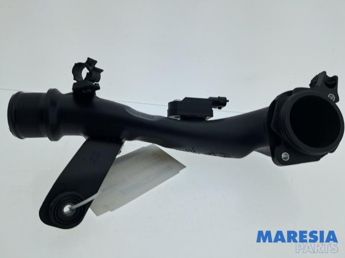 Gebruikte Intercooler Buis Fiat Panda (312) 0.9 TwinAir Turbo 80 Prijs € 34,95 Margeregeling aangeboden door Maresia Parts