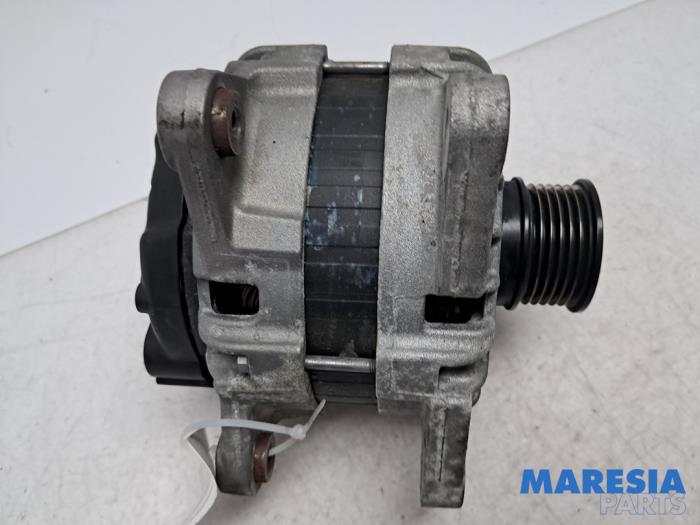 Gebruikte Dynamo Renault Espace (RFCJ) 1.6 Tce 200 Prijs € 74,99 Margeregeling aangeboden door Maresia Parts