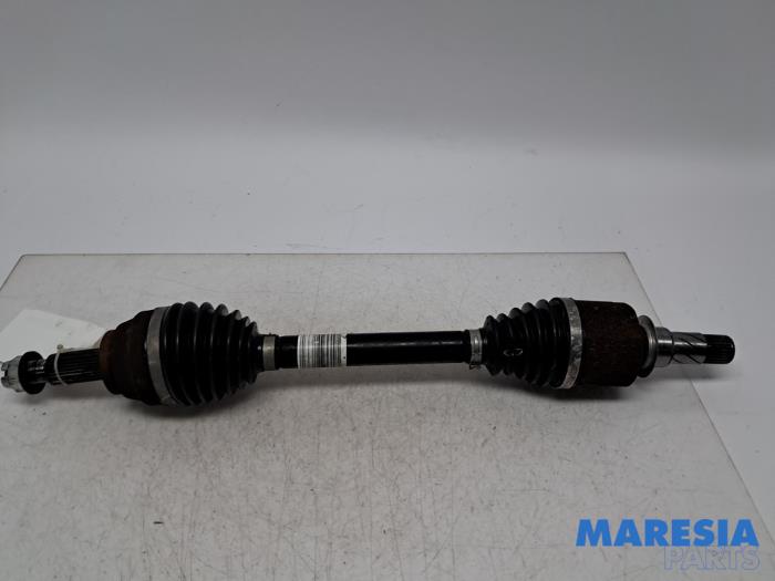 Gebruikte Aandrijfas links-voor Renault Espace (RFCJ) 1.6 Tce 200 Prijs € 149,99 Margeregeling aangeboden door Maresia Parts
