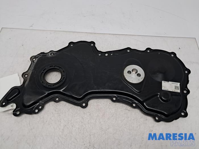 Gebruikte Distributiedeksel Renault Trafic (1FL/2FL/3FL/4FL) 1.6 dCi 95 Prijs € 42,35 Inclusief btw aangeboden door Maresia Parts