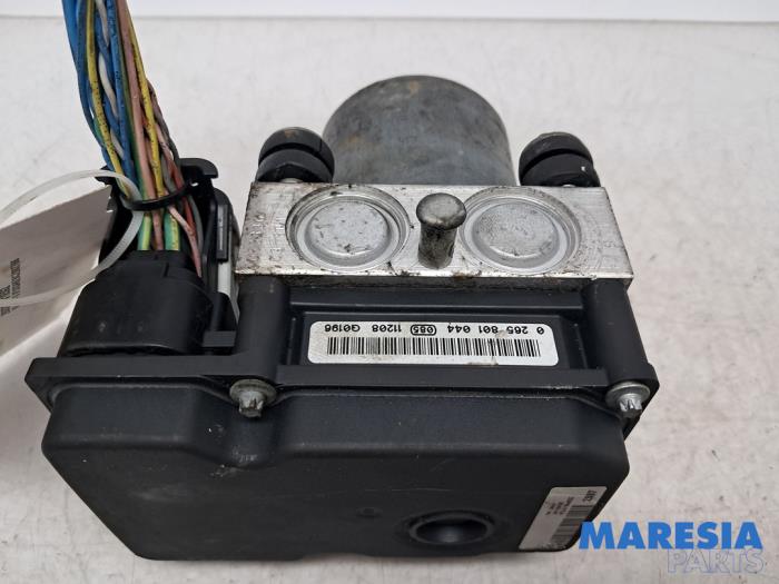 Gebruikte ABS Pomp Peugeot Expert (G9) 2.0 HDiF 16V 130 Prijs € 145,19 Inclusief btw aangeboden door Maresia Parts