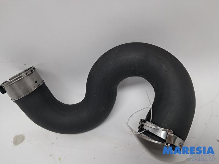 Gebruikte Intercooler Slang Peugeot Expert (G9) 2.0 HDiF 16V 130 Prijs € 24,20 Inclusief btw aangeboden door Maresia Parts