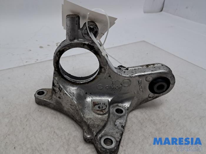 Gebruikte Motorsteun Peugeot Expert (G9) 2.0 HDiF 16V 130 Prijs € 30,24 Inclusief btw aangeboden door Maresia Parts