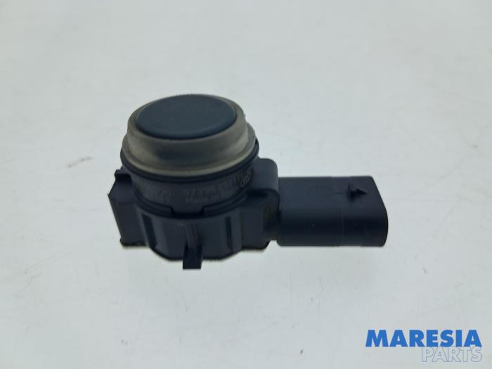 Gebruikte PDC Sensor Fiat 500e (332) 42 kWh 3+1 Prijs € 19,50 Margeregeling aangeboden door Maresia Parts