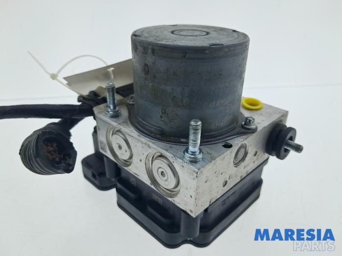 Gebruikte ABS Pomp Renault Kangoo Express (FW) 1.5 dCi 110 Prijs € 119,79 Inclusief btw aangeboden door Maresia Parts
