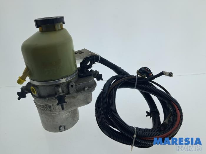 Gebruikte Servopomp Opel Astra H SW (L35) 1.6 16V Twinport Prijs € 349,95 Margeregeling aangeboden door Maresia Parts