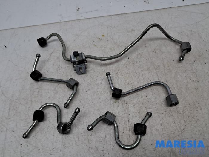 Gebruikte Dieselleiding Set Opel Movano 2.2 D 140 Prijs € 42,35 Inclusief btw aangeboden door Maresia Parts