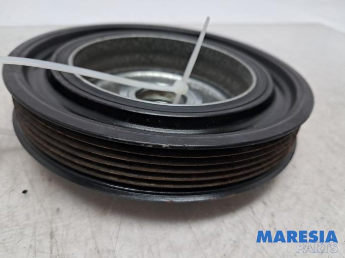 Gebruikte Krukas Poelie Opel Movano 2.2 D 140 Prijs € 42,34 Inclusief btw aangeboden door Maresia Parts