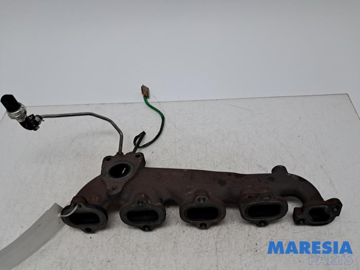 Gebruikte Spruitstuk Uitlaat Renault Trafic (1FL/2FL/3FL/4FL) 1.6 dCi 95 Prijs € 72,54 Inclusief btw aangeboden door Maresia Parts