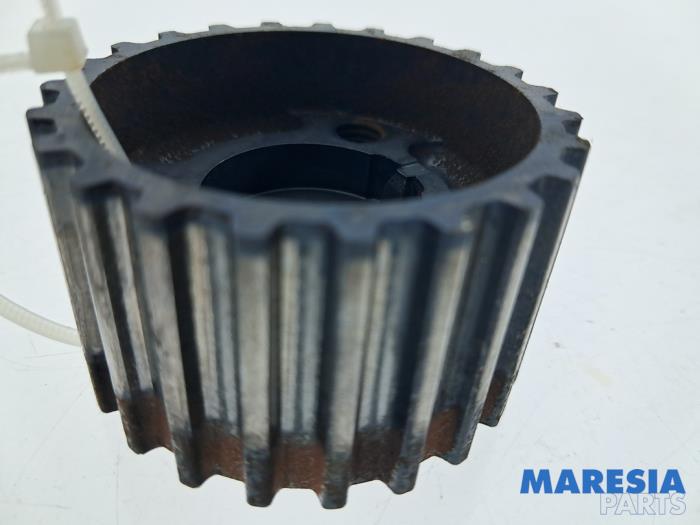 Gebruikte Krukas Tandwiel Peugeot 208 I (CA/CC/CK/CL) 1.2 Vti 12V PureTech 82 Prijs € 19,95 Margeregeling aangeboden door Maresia Parts