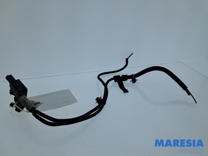 Gebruikte Accu sensor Peugeot RCZ (4J) 1.6 16V THP Prijs € 35,00 Margeregeling aangeboden door Maresia Parts