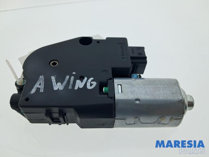 Gebruikte Spoiler mechanisme Peugeot RCZ (4J) 1.6 16V THP Prijs € 100,00 Margeregeling aangeboden door Maresia Parts