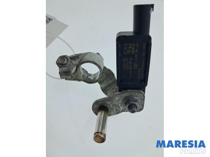 Gebruikte Accu sensor Opel Movano 2.2 D 140 Prijs € 42,34 Inclusief btw aangeboden door Maresia Parts