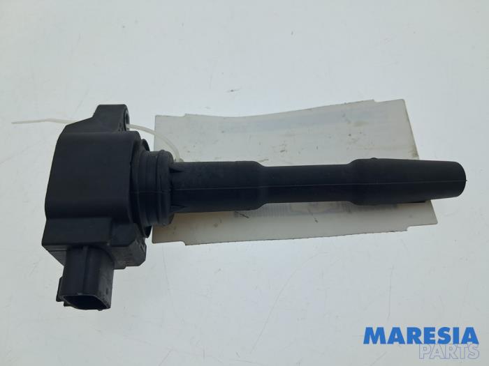 Gebruikte Pen Bobine Renault Captur I (2R) 1.2 TCE 16V EDC Prijs € 10,00 Margeregeling aangeboden door Maresia Parts