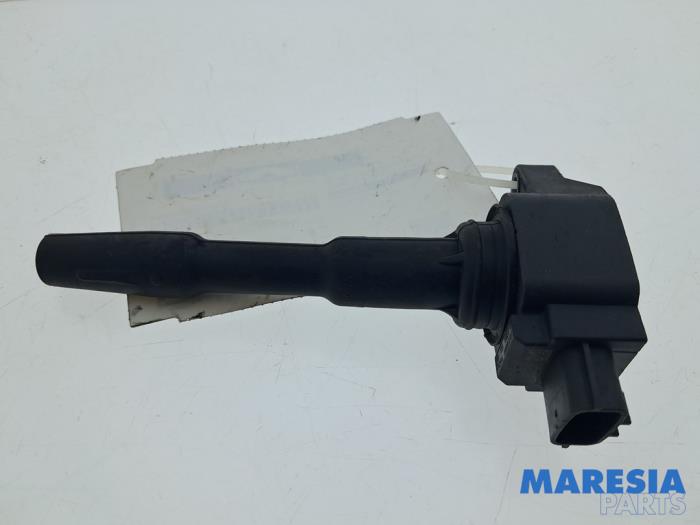 Gebruikte Pen Bobine Renault Captur I (2R) 1.2 TCE 16V EDC Prijs € 10,00 Margeregeling aangeboden door Maresia Parts