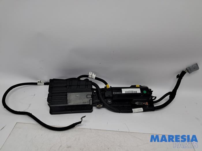Gebruikte Start/Stop computer Opel Vivaro Combi 2.0 CDTI 180 Prijs € 193,60 Inclusief btw aangeboden door Maresia Parts