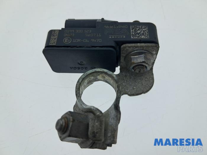 Gebruikte Accu sensor Opel Vivaro Combi 2.0 CDTI 180 Prijs € 42,35 Inclusief btw aangeboden door Maresia Parts
