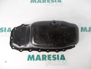 Gebruikte Carterpan Fiat Punto II (188) 1.2 16V 5-Drs. Prijs € 25,00 Margeregeling aangeboden door Maresia Parts