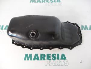 Gebruikte Carterpan Fiat Punto II (188) 1.2 16V 3-Drs. Prijs € 25,00 Margeregeling aangeboden door Maresia Parts