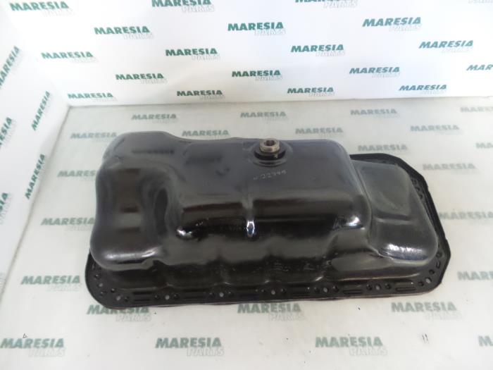 Gebruikte Carterpan Fiat Punto I (176) 90 1.6 Sporting Prijs € 35,00 Margeregeling aangeboden door Maresia Parts