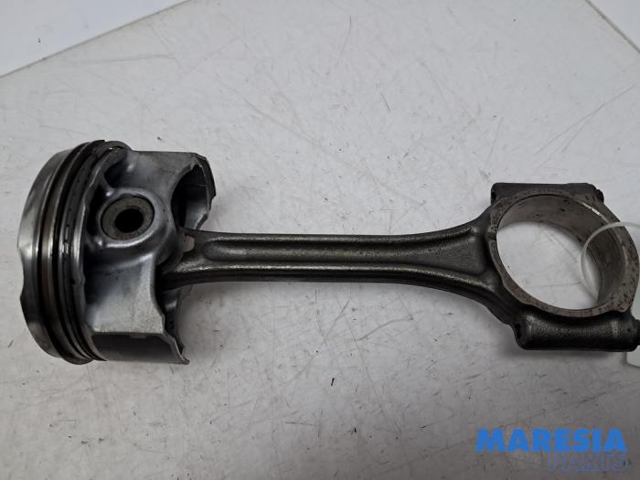 Gebruikte Drijfstang Citroen C3 (SX/SW) 1.2 Vti 12V PureTech Prijs € 89,95 Margeregeling aangeboden door Maresia Parts