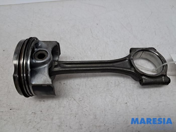 Gebruikte Drijfstang Citroen C3 (SX/SW) 1.2 Vti 12V PureTech Prijs € 89,95 Margeregeling aangeboden door Maresia Parts