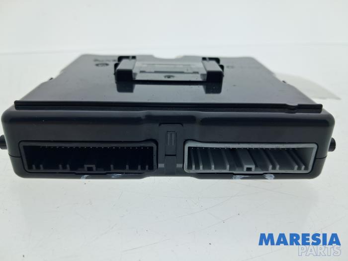 Gebruikte Kachelcomputer Renault Espace (RFCJ) 1.6 Tce 200 Prijs € 100,00 Margeregeling aangeboden door Maresia Parts