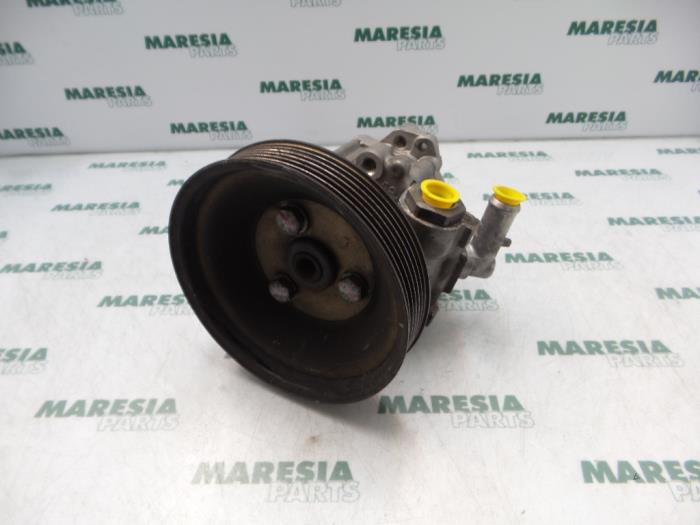 Gebruikte Pomp Servo Alfa Romeo 166 2.0 Twin Spark 16V Prijs € 50,00 Margeregeling aangeboden door Maresia Parts