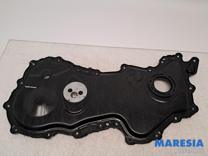 Gebruikte Distributiedeksel Renault Trafic (1FL/2FL/3FL/4FL) 1.6 dCi 95 Prijs € 42,35 Inclusief btw aangeboden door Maresia Parts