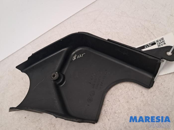 Gebruikte Distributiedeksel Fiat 500 (312) 1.2 Prijs € 13,99 Margeregeling aangeboden door Maresia Parts