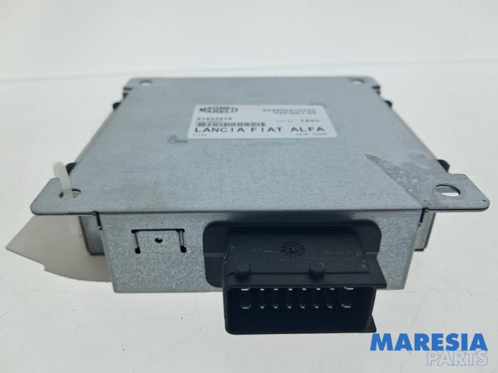 Gebruikte Radio module Alfa Romeo Giulietta (940) 1.4 TB 16V MultiAir Prijs € 50,00 Margeregeling aangeboden door Maresia Parts