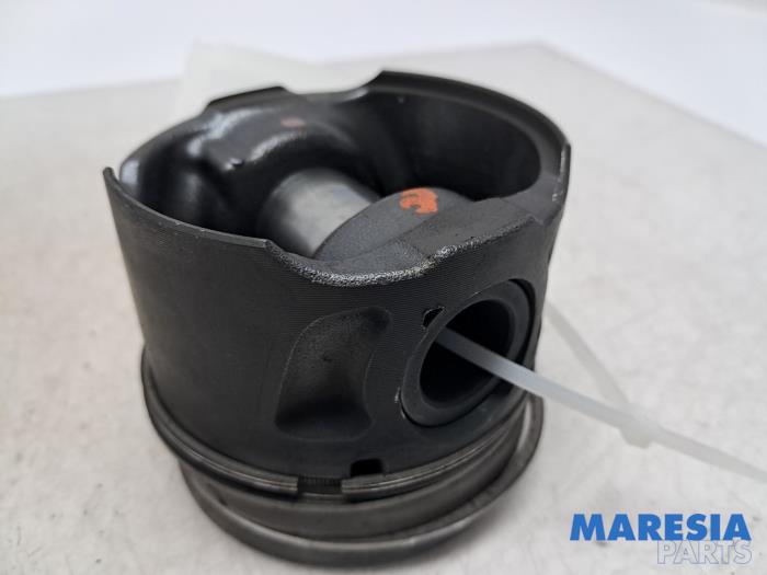 Gebruikte Zuiger Toyota ProAce 2.0 D-4D 122 16V Worker Prijs € 48,39 Inclusief btw aangeboden door Maresia Parts