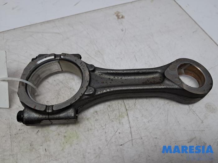 Gebruikte Drijfstang Fiat Ducato (250) 2.3 D 150 Multijet Prijs € 54,44 Inclusief btw aangeboden door Maresia Parts