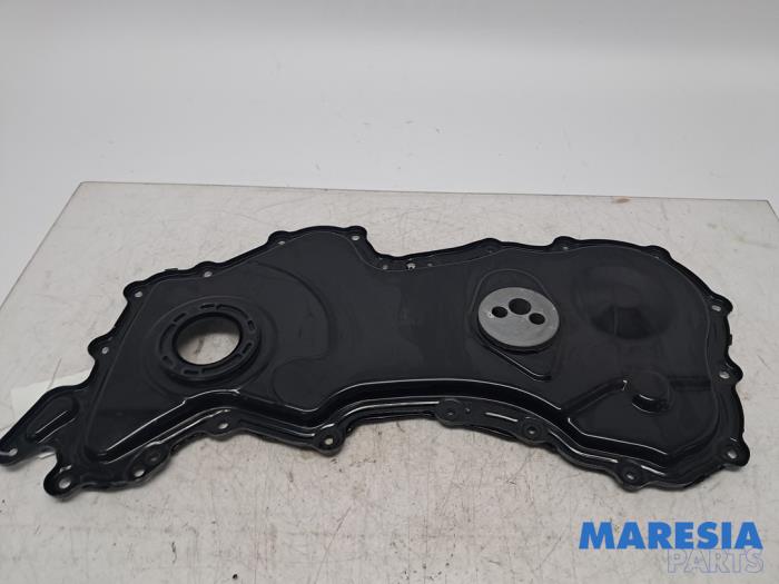 Gebruikte Distributiedeksel Renault Trafic (1FL/2FL/3FL/4FL) 1.6 dCi 95 Prijs € 42,35 Inclusief btw aangeboden door Maresia Parts