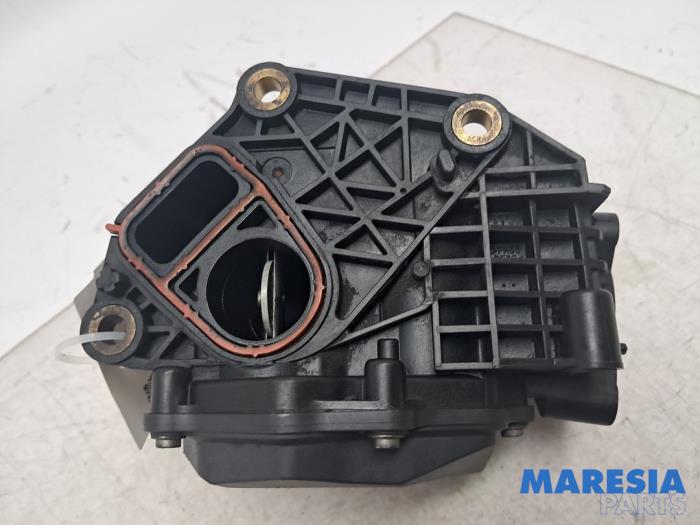 Gebruikte Gasklephuis Renault Trafic (1FL/2FL/3FL/4FL) 1.6 dCi 95 Prijs € 96,79 Inclusief btw aangeboden door Maresia Parts
