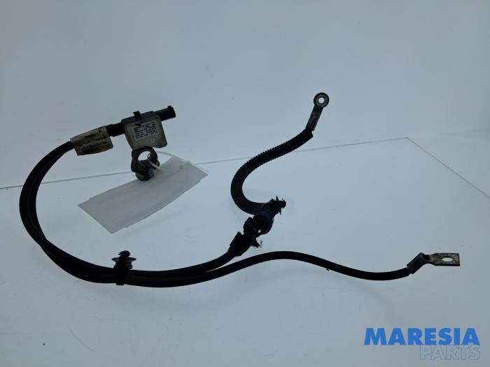 Gebruikte Accu sensor Peugeot 308 CC (4B) 1.6 16V THP 155 Prijs € 35,00 Margeregeling aangeboden door Maresia Parts